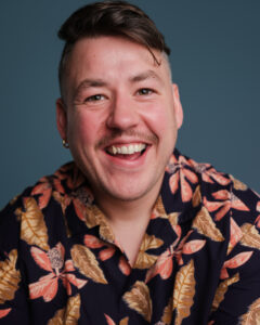Ronan (founder and lead therapist) 